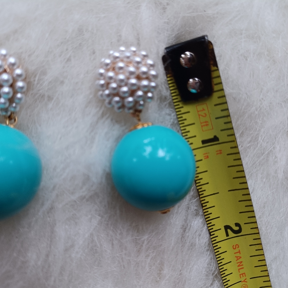 Elegant Turquoise and Pearl Earrings - Picture 2 of 5